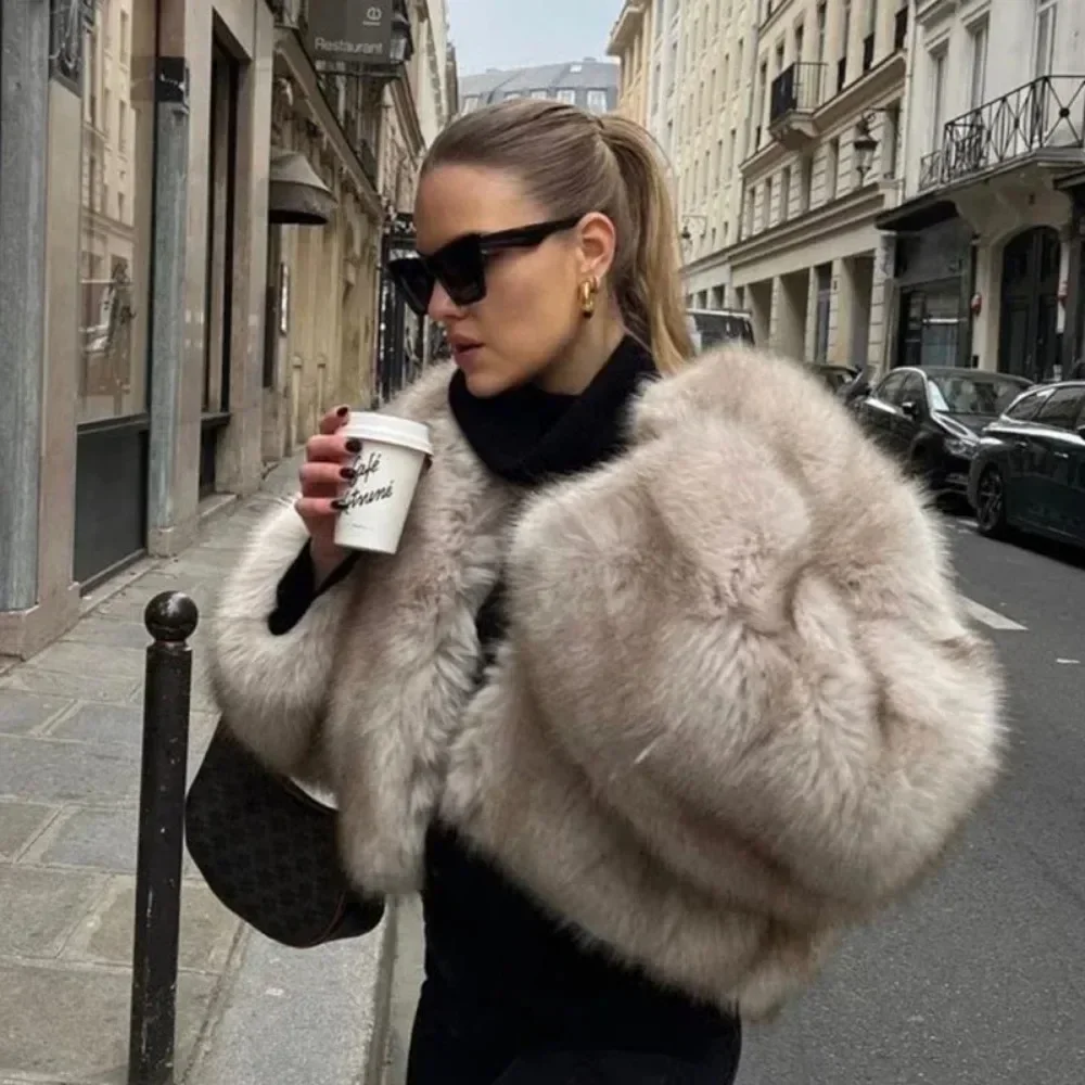 Street Fashion Week - Faux Fur Jacket Women Street Fashion