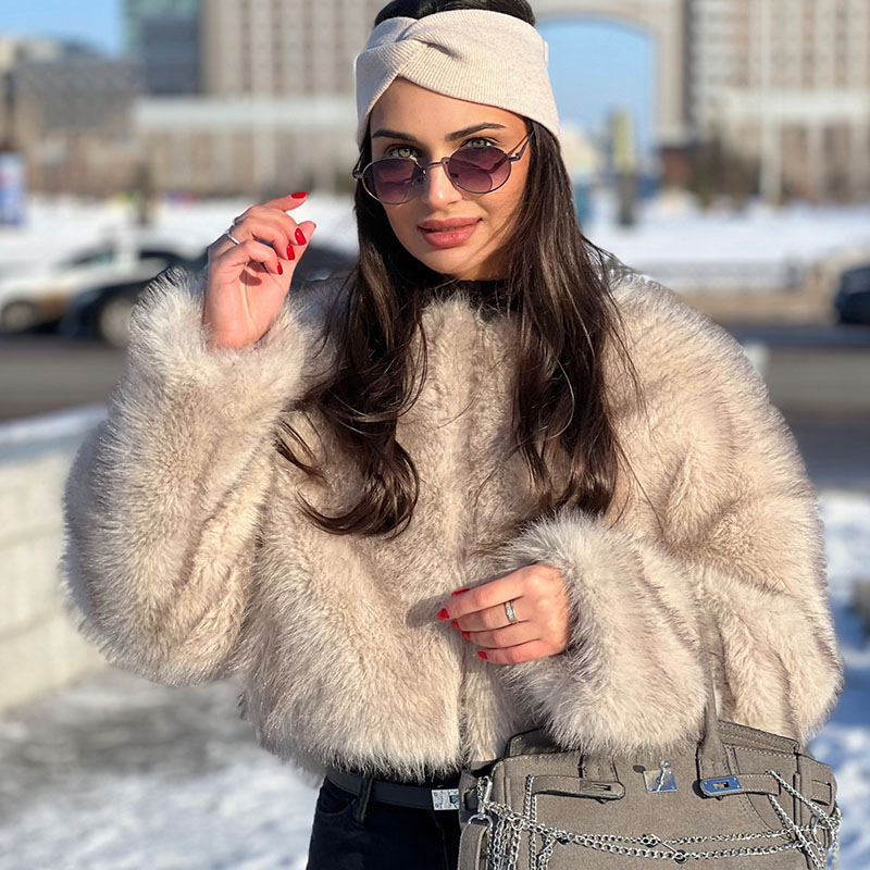 Iconic Street Fashion Week Lux - Street Fashion Week review and price
