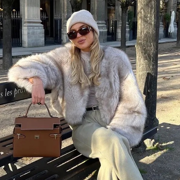 Winter 2026 Hot Cool Girls Flu - Street Fashion Week review and price