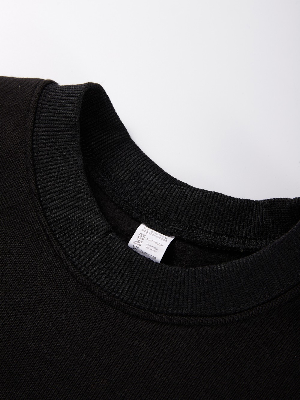 New York City Letter Eye-Catch - Street Fashion In New York review and price